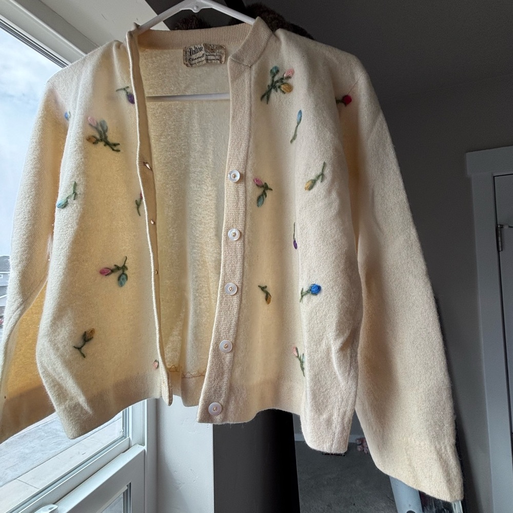 Floral Embroidered Cream Cardigan
